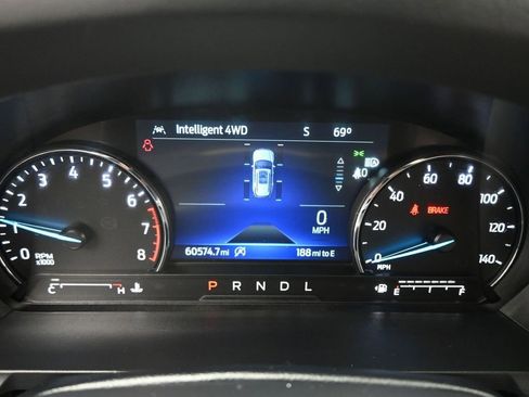 Used 2024 Ford Explorer XLT w/ Equipment Group 202A image 12