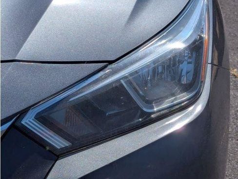 Used 2021 Nissan Versa SV FWD image 42