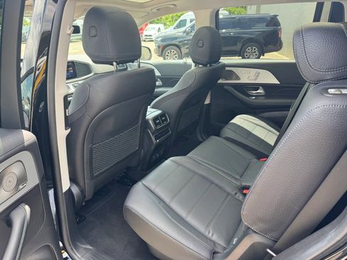 Used 2024 Mercedes-Benz GLS 580 4MATIC w/ Night Package image 20