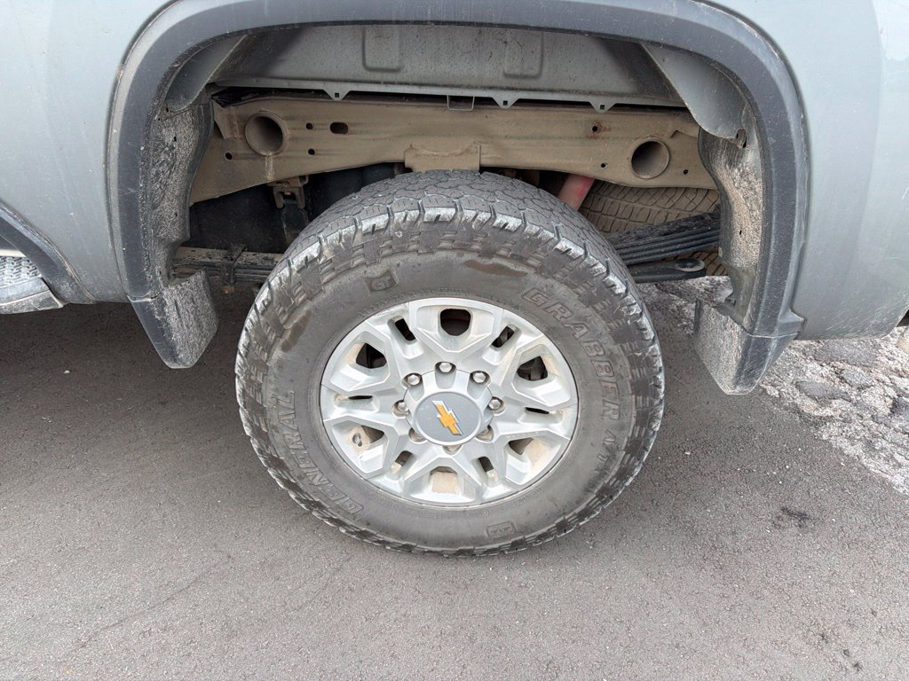 Used 2024 Chevrolet Silverado 2500 LT w/ Z71 Off-Road Package AWD/4WD image 6