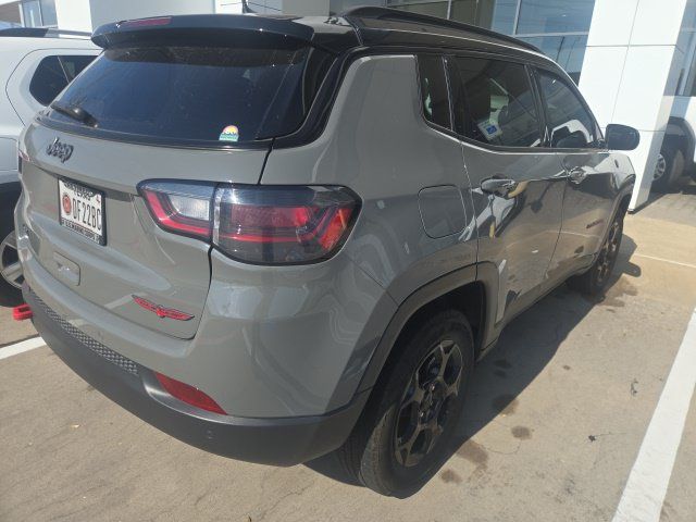 Used 2024 Jeep Compass Trailhawk w/ Trailhawk Elite Group AWD/4WD image 4