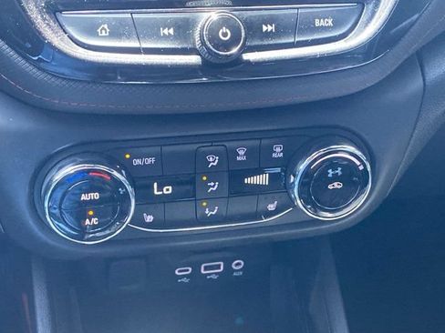Used 2021 Chevrolet TrailBlazer RS w/ Sun and Liftgate Package FWD image 22