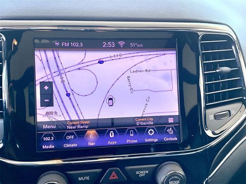 Used 2020 Jeep Grand Cherokee Limited w/ Luxury Group II image 38