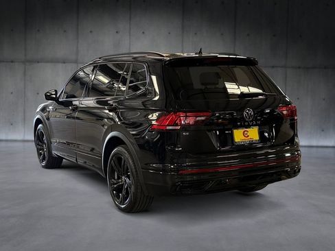 Used 2024 Volkswagen Tiguan SE R-Line FWD image 3
