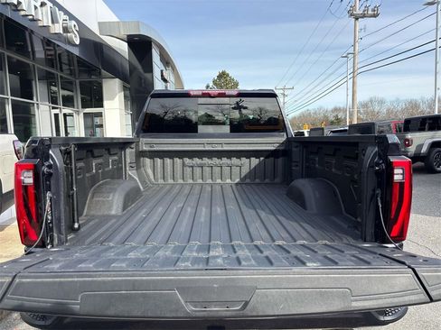 Used 2024 GMC Sierra 2500 Denali w/ Denali Reserve Package image 5