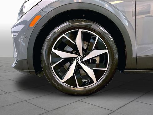 Used 2023 Volkswagen ID.4 Pro S RWD image 9