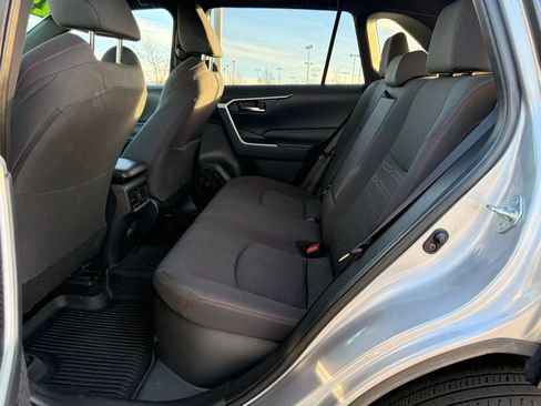 Used 2023 Toyota RAV4 SE image 25
