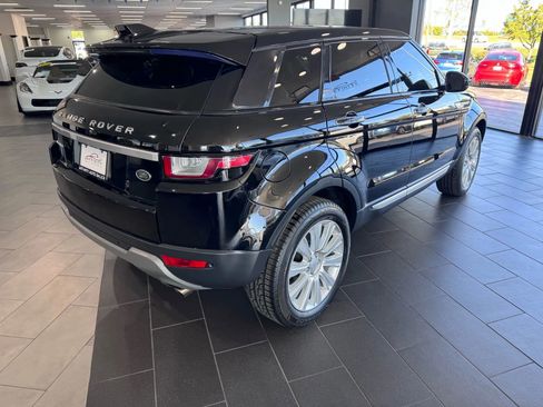 Used 2017 Land Rover Range Rover Evoque HSE image 5