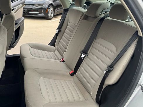 Used 2018 Ford Fusion S image 29