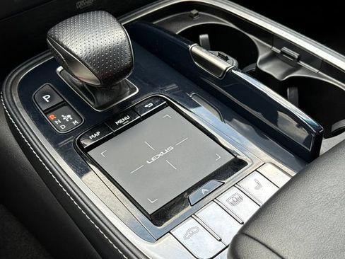 Used 2018 Lexus LS 500 F Sport w/ Performance Package RWD image 27