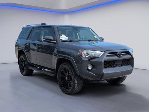 Used 2024 Toyota 4Runner SR5 Premium w/ Moonroof Package AWD/4WD image 10