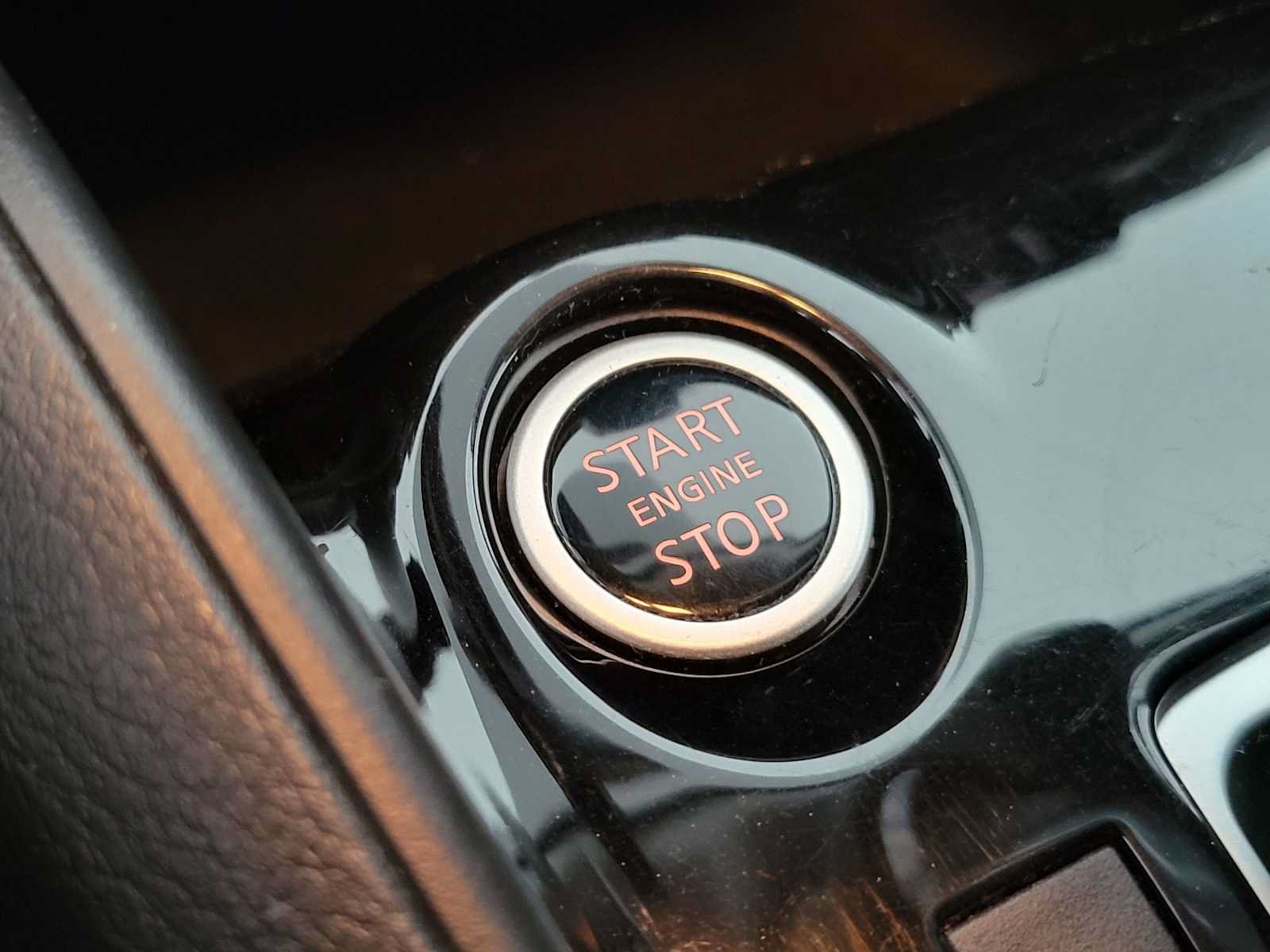 Used 2020 Nissan Kicks S FWD image 29