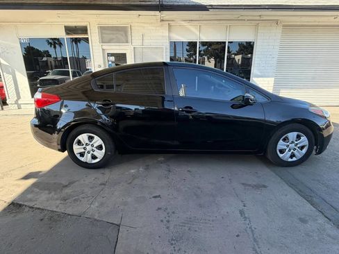 Used 2015 Kia Forte LX image 1