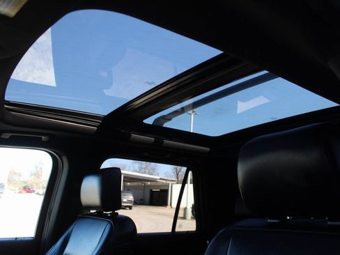 Used 2020 Ford Expedition XLT w/ Equipment Group 201A image 11