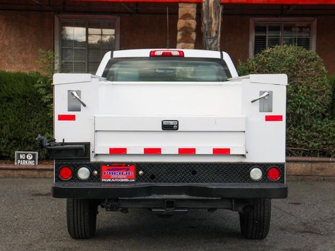 Used 2017 Chevrolet Silverado 2500 W/T image 8