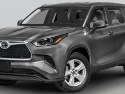 Used 2023 Toyota Highlander XLE