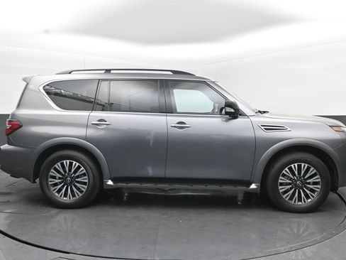 Used 2024 Nissan Armada SL w/ Midnight Edition Package image 10