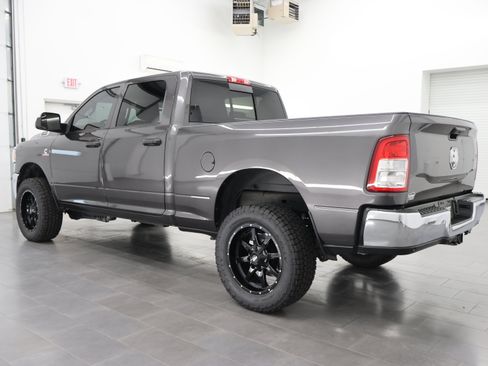 Used 2022 RAM 2500 Tradesman AWD/4WD image 6