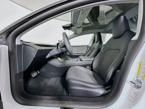 Used 2025 Tesla Model 3 RWD image 13