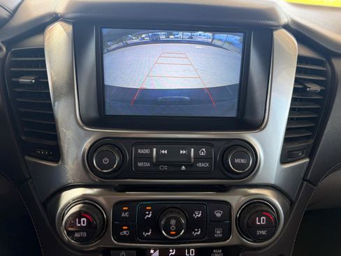 Used 2018 Chevrolet Suburban LT AWD/4WD image 22