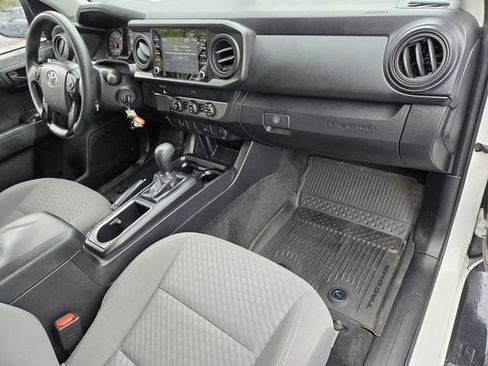 Used 2021 Toyota Tacoma SR w/ SR Convenience Package image 17