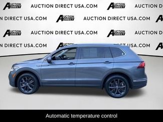 Used 2024 Volkswagen Tiguan SE FWD video 3