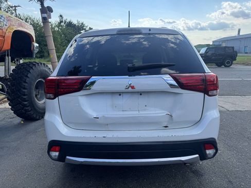 Used 2016 Mitsubishi Outlander ES FWD image 7
