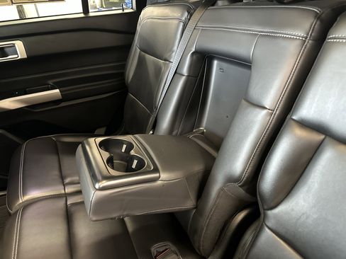 Used 2023 Ford Explorer XLT w/ Equipment Group 202A image 28