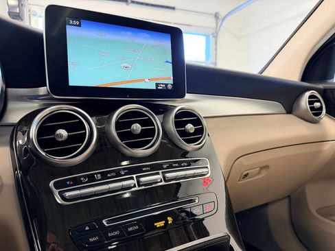 Used 2017 Mercedes-Benz GLC 300 image 41