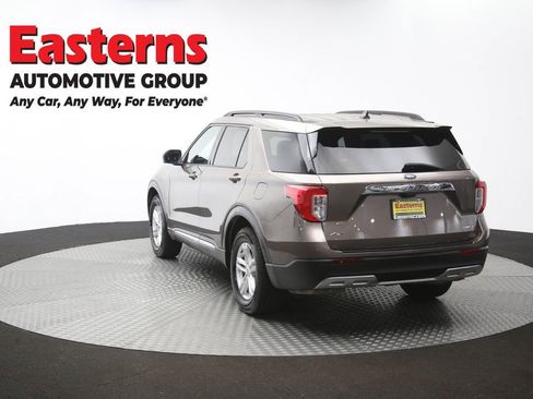 Used 2021 Ford Explorer XLT w/ Equipment Group 202A AWD/4WD image 65