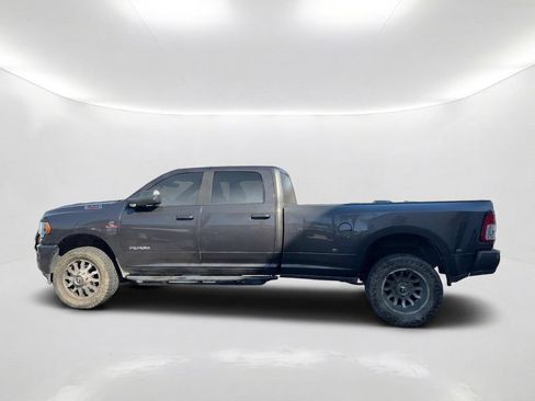 Used 2021 RAM 3500 Big Horn w/ Level 1 Equipment Group AWD/4WD image 9