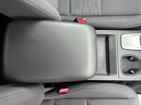 Used 2024 Nissan Frontier S AWD/4WD image 23