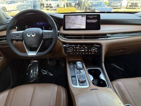 Used 2023 INFINITI QX60 Sensory w/ Vision Package FWD image 17