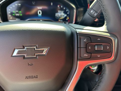 Certified 2025 Chevrolet Silverado 2500 LTZ w/ LTZ Plus Package image 27