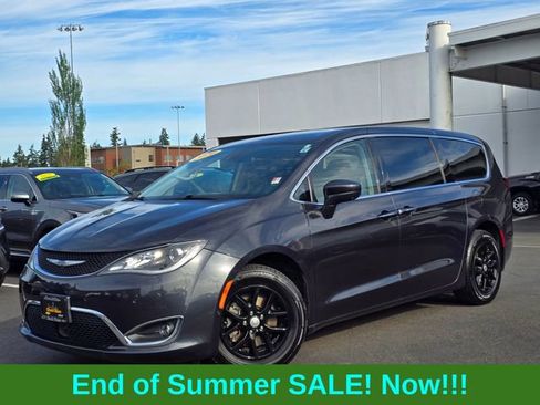 Used 2020 Chrysler Pacifica Touring w/ Advanced Safetytec Group FWD image 1