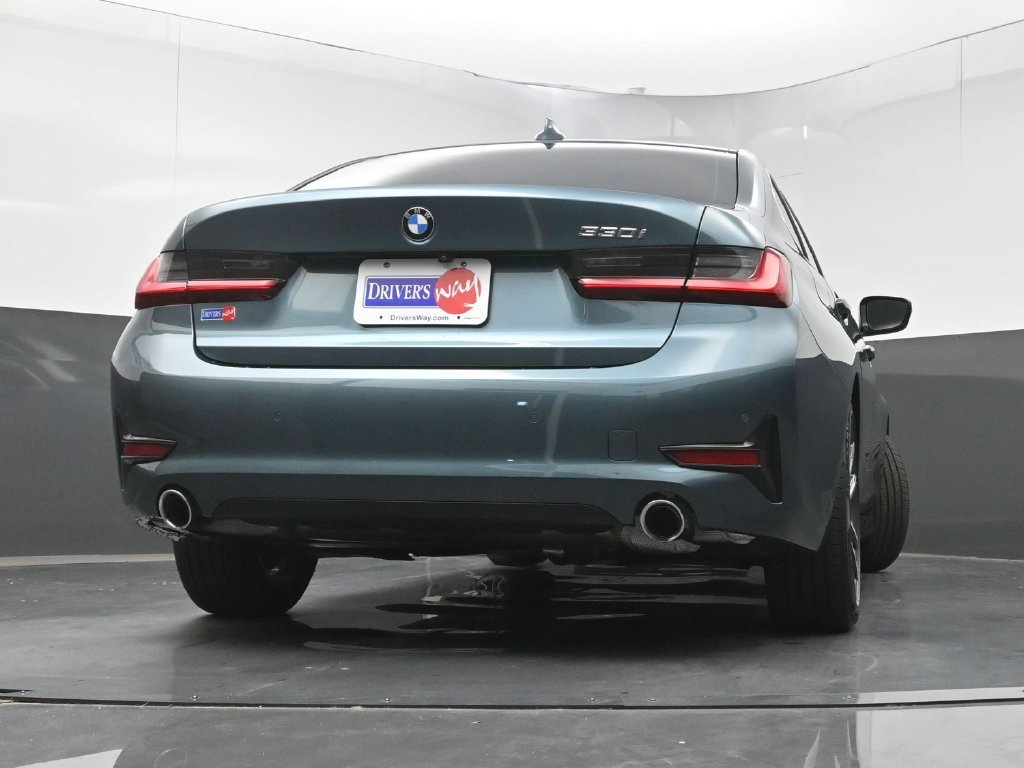 Used 2021 BMW 330i Sedan w/ Convenience Package RWD image 31