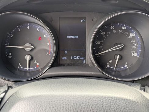 Used 2019 Toyota C-HR LE image 11