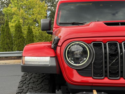 Used 2024 Jeep Wrangler Unlimited Rubicon 392 AWD/4WD image 39