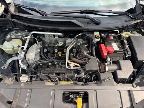 Used 2021 Nissan Rogue S AWD/4WD image 12