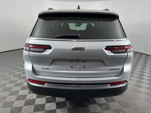 Used 2023 Jeep Grand Cherokee L Limited AWD/4WD image 7