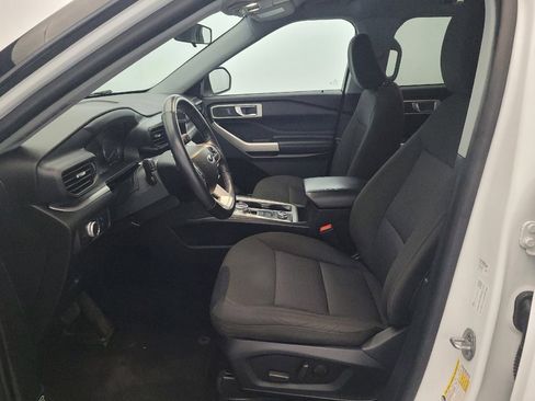 Used 2022 Ford Explorer XLT AWD/4WD image 17