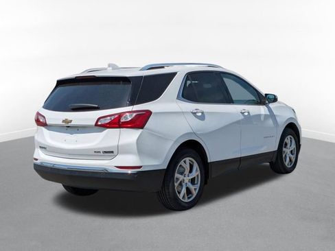 Used 2018 Chevrolet Equinox Premier AWD/4WD image 3