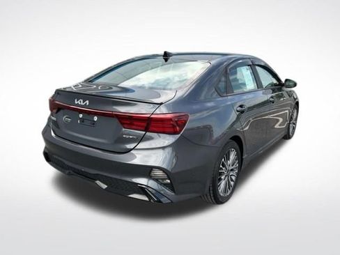 Used 2022 Kia Forte GT-Line w/ GT-Line Premium Package FWD image 7