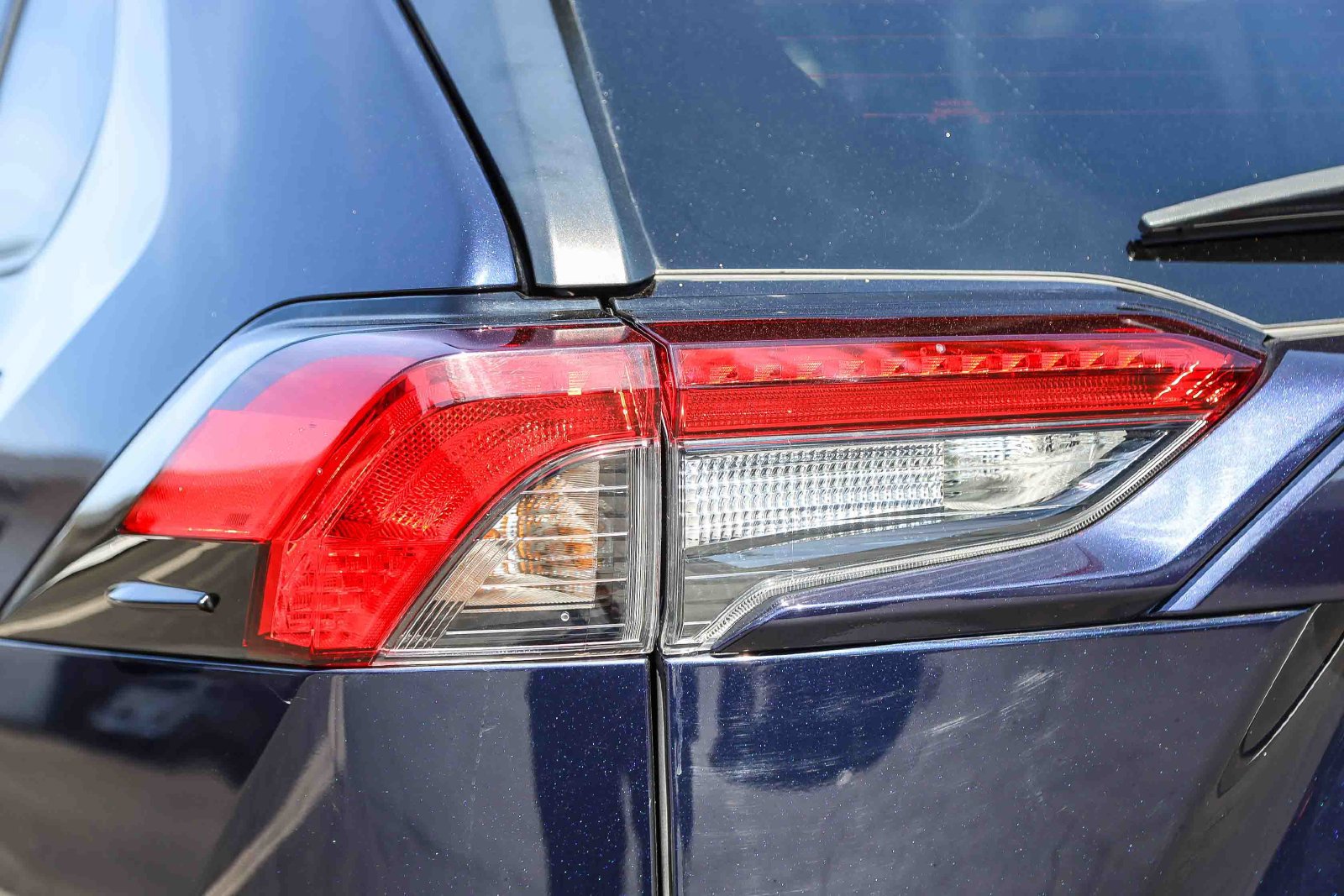 Certified 2021 Toyota RAV4 XLE Premium AWD/4WD image 11