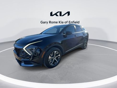 Used 2024 Kia Sportage EX image 4