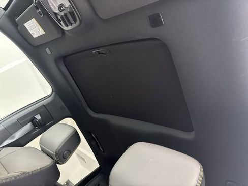 Certified 2023 Chevrolet Colorado ZR2 w/ ZR2 Convenience Package III image 22