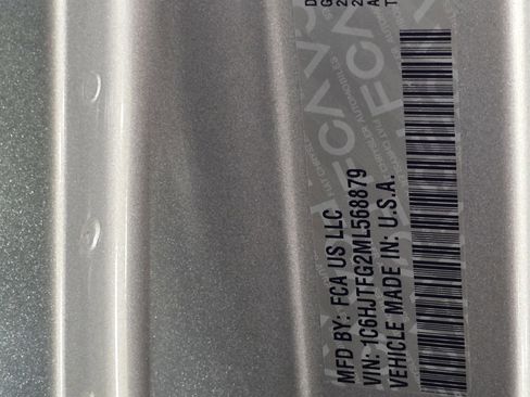 Used 2021 Jeep Gladiator Overland image 34