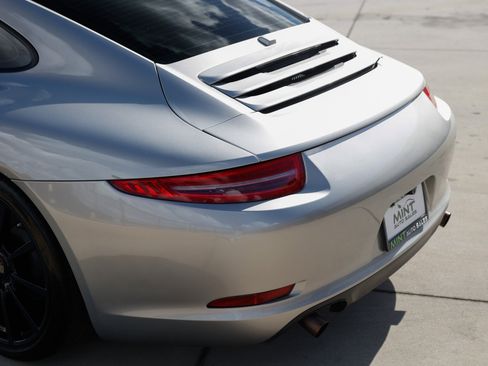 Used 2013 Porsche 911 Carrera 4 image 29