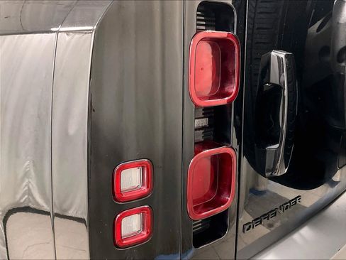 Used 2025 Land Rover Defender 110 S image 35