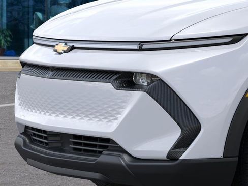 New 2026 Chevrolet Equinox EV LT image 13